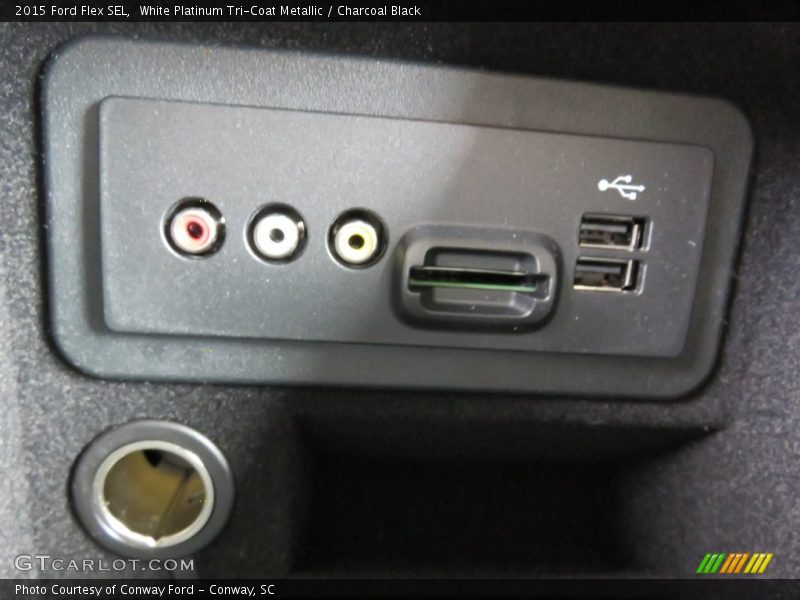 White Platinum Tri-Coat Metallic / Charcoal Black 2015 Ford Flex SEL