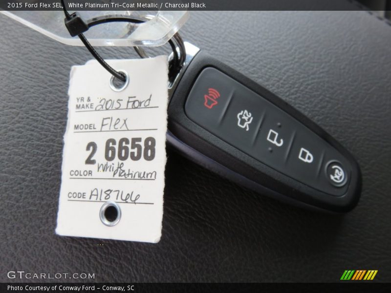 White Platinum Tri-Coat Metallic / Charcoal Black 2015 Ford Flex SEL