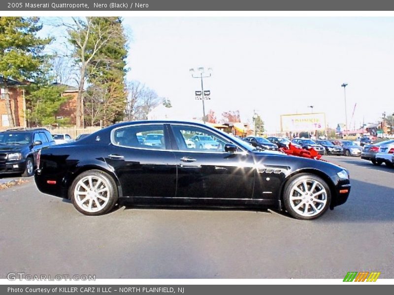 Nero (Black) / Nero 2005 Maserati Quattroporte