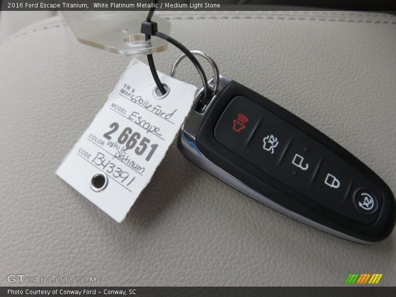 White Platinum Metallic / Medium Light Stone 2016 Ford Escape Titanium