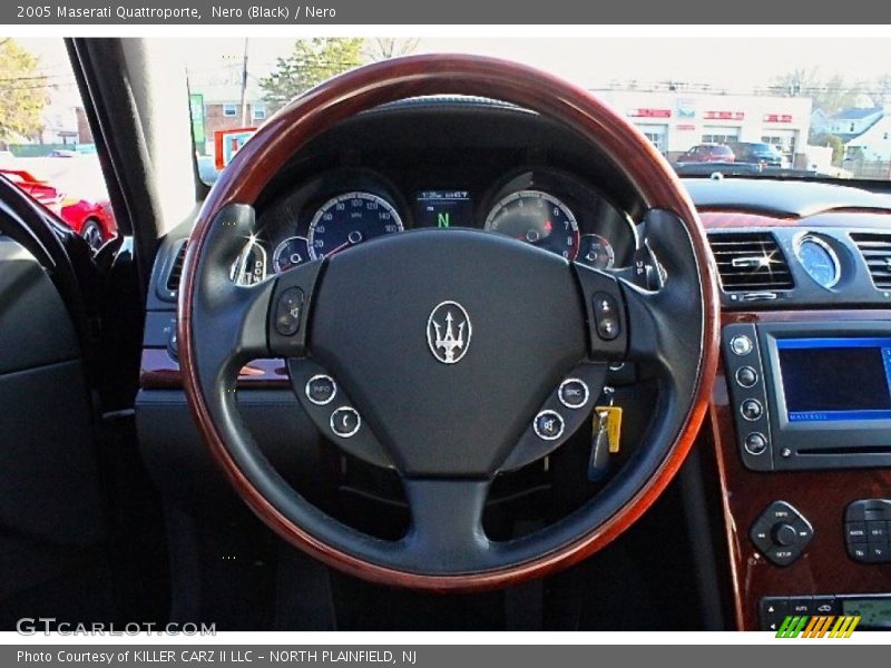 Nero (Black) / Nero 2005 Maserati Quattroporte