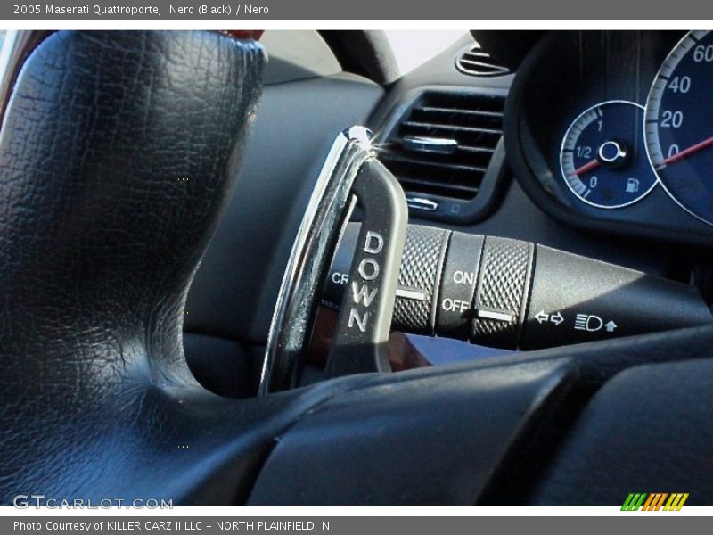 Nero (Black) / Nero 2005 Maserati Quattroporte