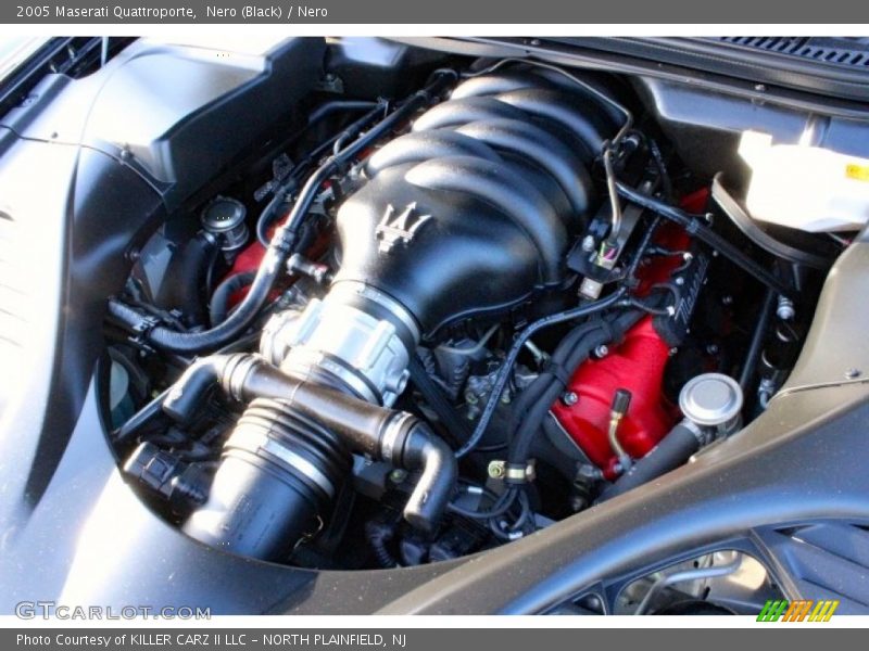 Nero (Black) / Nero 2005 Maserati Quattroporte