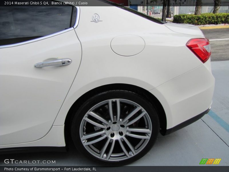 Bianco (White) / Cuoio 2014 Maserati Ghibli S Q4