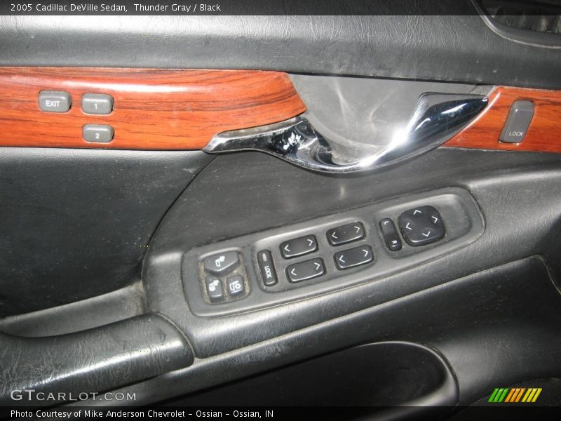 Thunder Gray / Black 2005 Cadillac DeVille Sedan