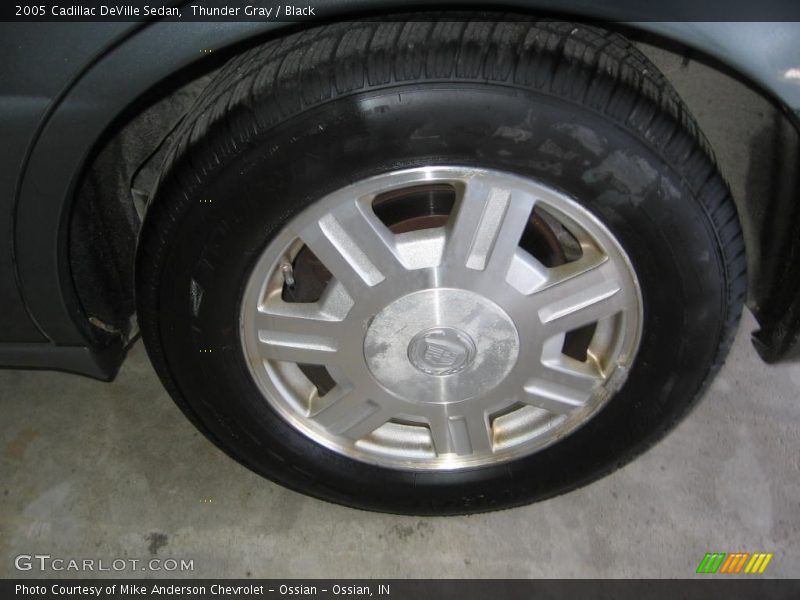 Thunder Gray / Black 2005 Cadillac DeVille Sedan