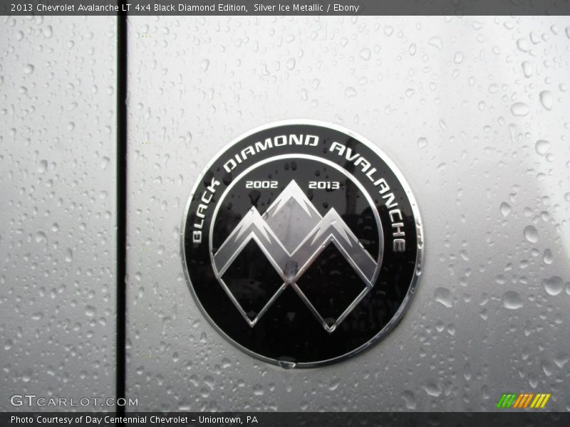 Silver Ice Metallic / Ebony 2013 Chevrolet Avalanche LT 4x4 Black Diamond Edition