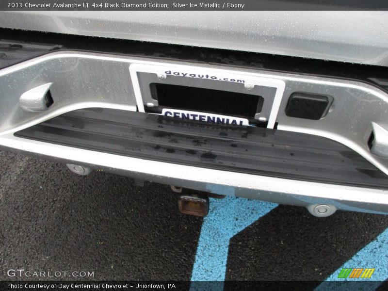 Silver Ice Metallic / Ebony 2013 Chevrolet Avalanche LT 4x4 Black Diamond Edition