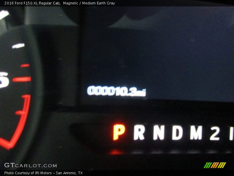 Magnetic / Medium Earth Gray 2016 Ford F150 XL Regular Cab
