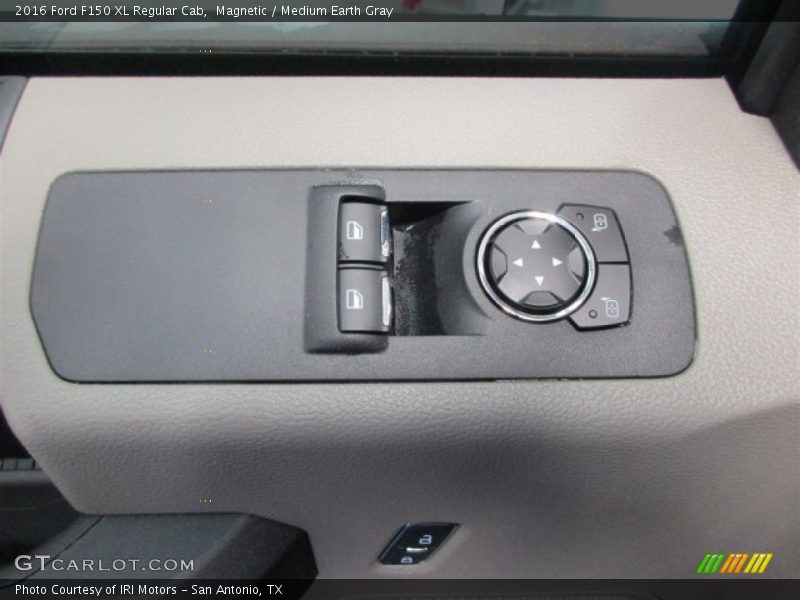 Magnetic / Medium Earth Gray 2016 Ford F150 XL Regular Cab
