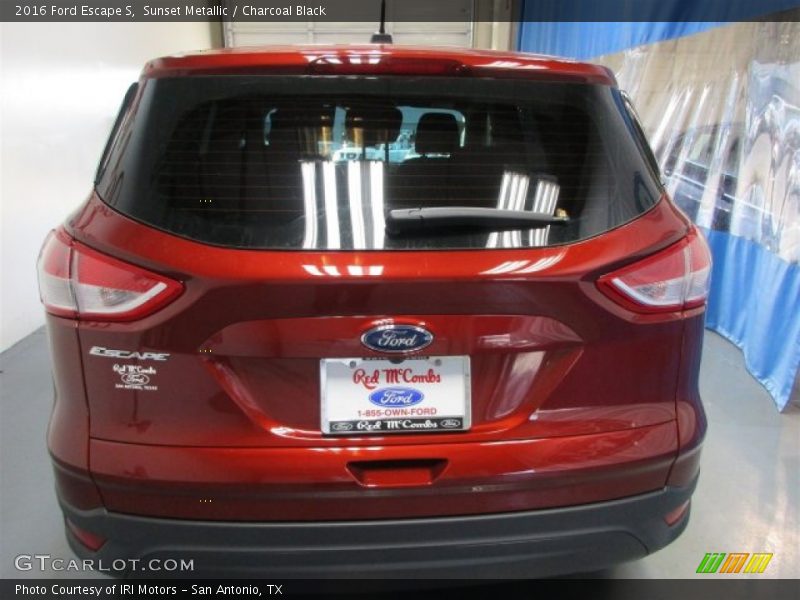 Sunset Metallic / Charcoal Black 2016 Ford Escape S