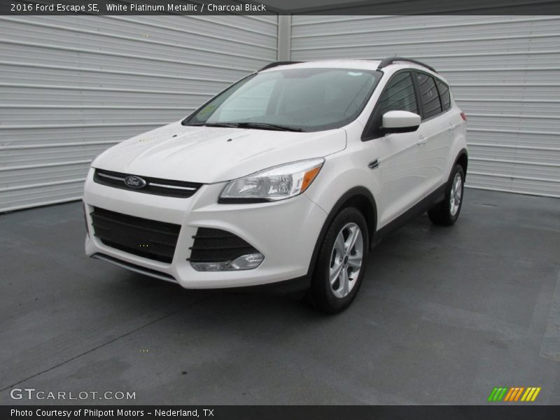 White Platinum Metallic / Charcoal Black 2016 Ford Escape SE