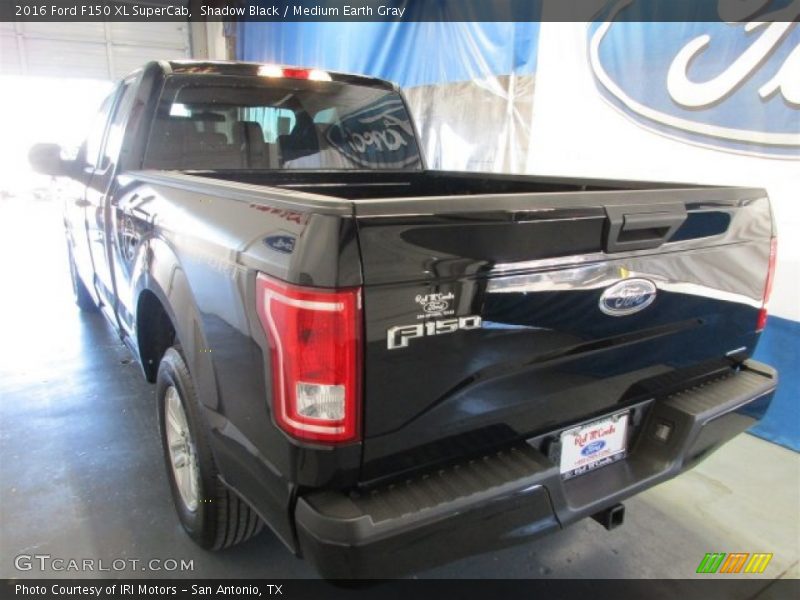 Shadow Black / Medium Earth Gray 2016 Ford F150 XL SuperCab