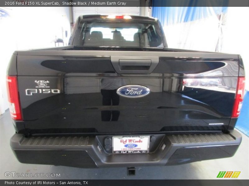Shadow Black / Medium Earth Gray 2016 Ford F150 XL SuperCab