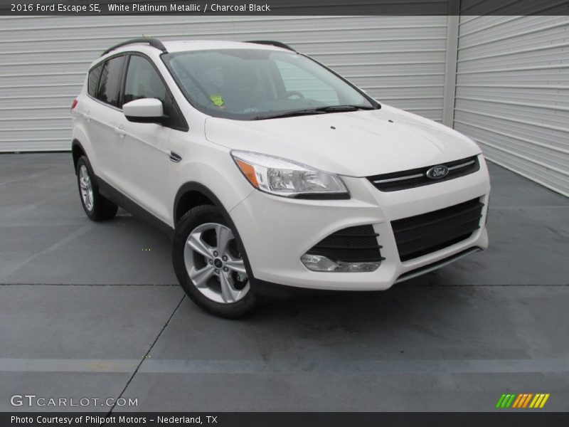White Platinum Metallic / Charcoal Black 2016 Ford Escape SE