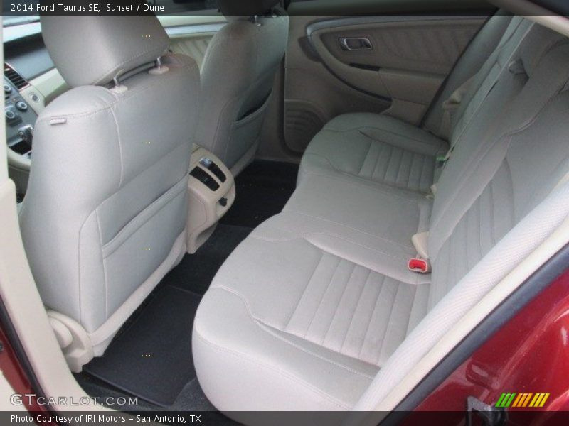 Sunset / Dune 2014 Ford Taurus SE