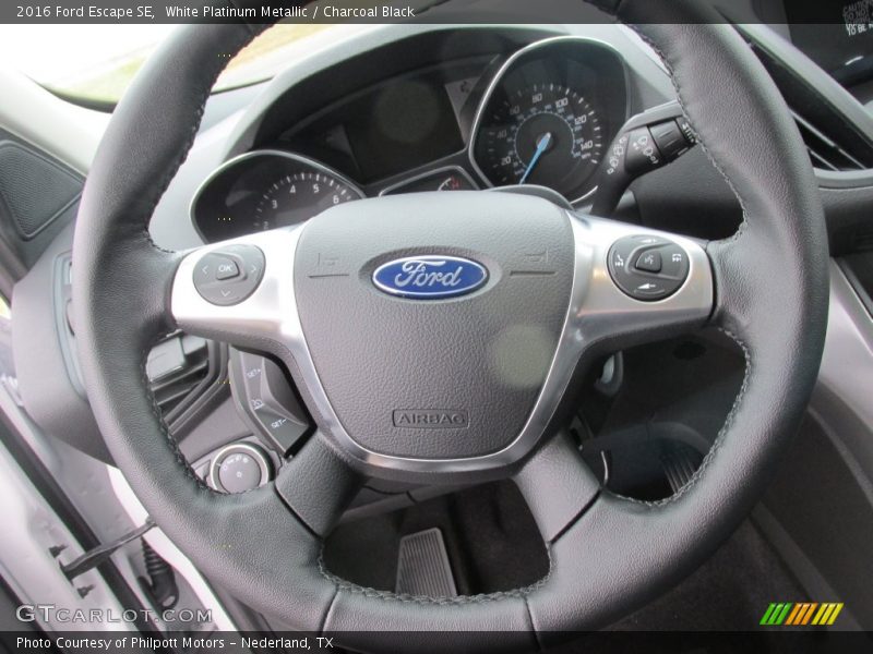 White Platinum Metallic / Charcoal Black 2016 Ford Escape SE