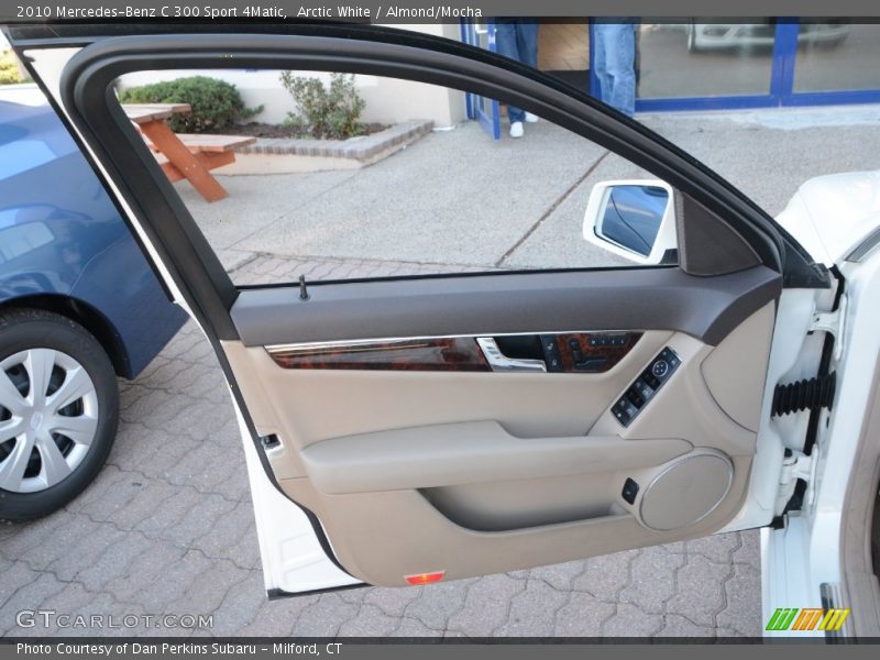Arctic White / Almond/Mocha 2010 Mercedes-Benz C 300 Sport 4Matic