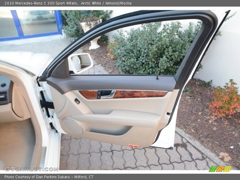 Arctic White / Almond/Mocha 2010 Mercedes-Benz C 300 Sport 4Matic