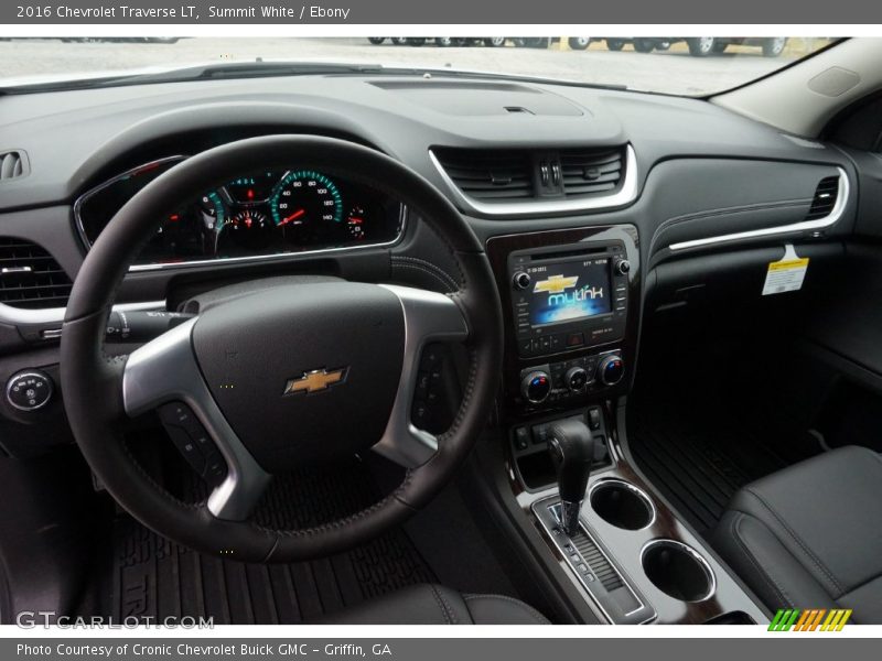 Summit White / Ebony 2016 Chevrolet Traverse LT