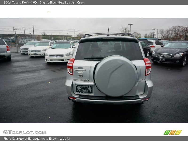 Classic Silver Metallic / Ash Gray 2009 Toyota RAV4 4WD