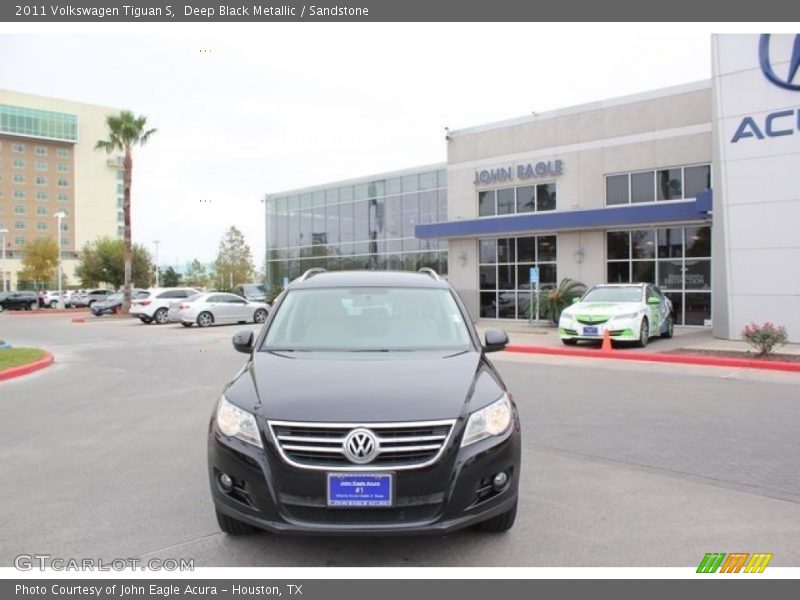 Deep Black Metallic / Sandstone 2011 Volkswagen Tiguan S