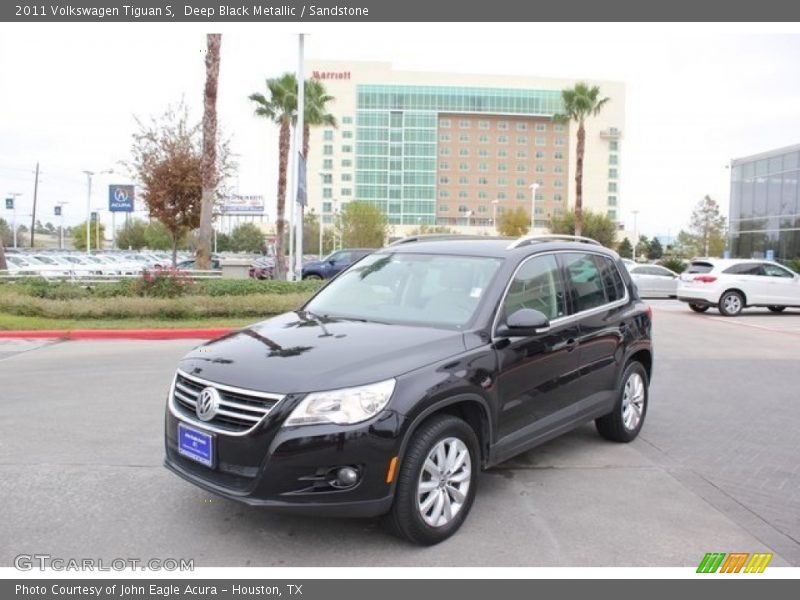 Deep Black Metallic / Sandstone 2011 Volkswagen Tiguan S
