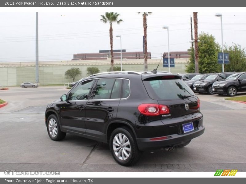 Deep Black Metallic / Sandstone 2011 Volkswagen Tiguan S