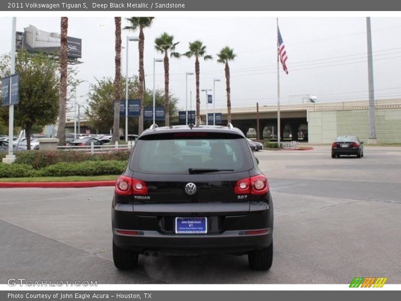 Deep Black Metallic / Sandstone 2011 Volkswagen Tiguan S