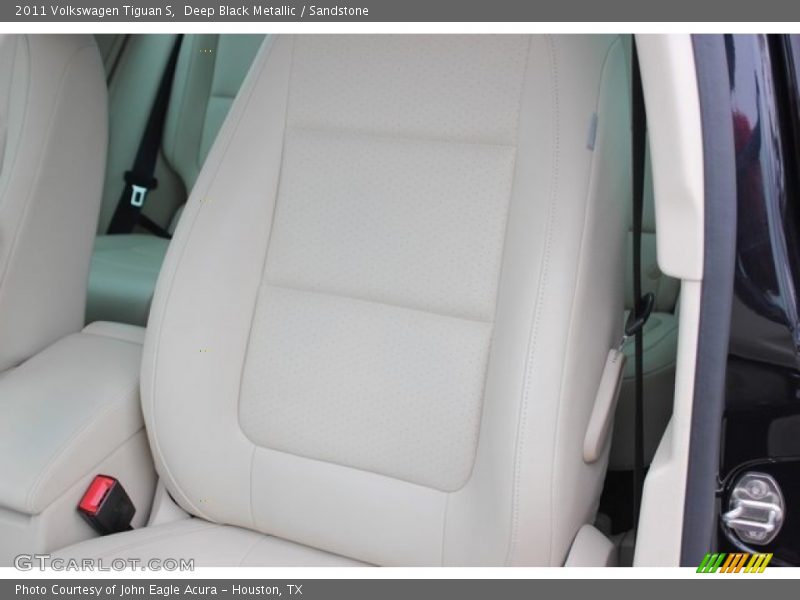 Deep Black Metallic / Sandstone 2011 Volkswagen Tiguan S