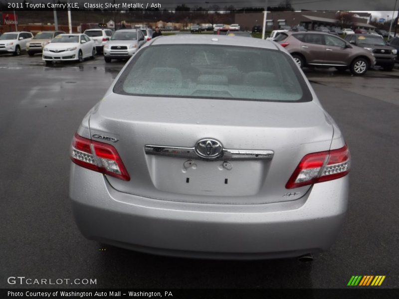 Classic Silver Metallic / Ash 2011 Toyota Camry XLE