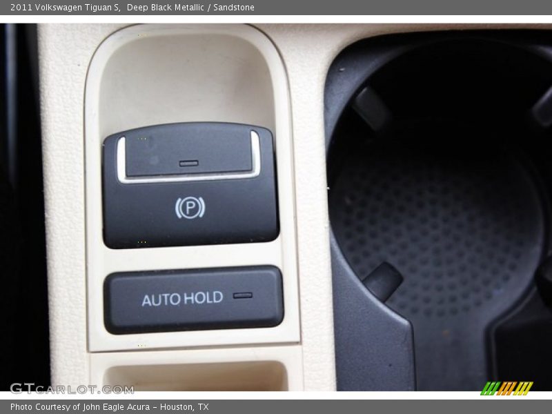 Deep Black Metallic / Sandstone 2011 Volkswagen Tiguan S
