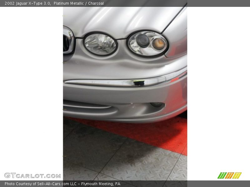 Platinum Metallic / Charcoal 2002 Jaguar X-Type 3.0