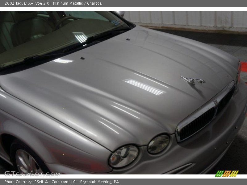 Platinum Metallic / Charcoal 2002 Jaguar X-Type 3.0