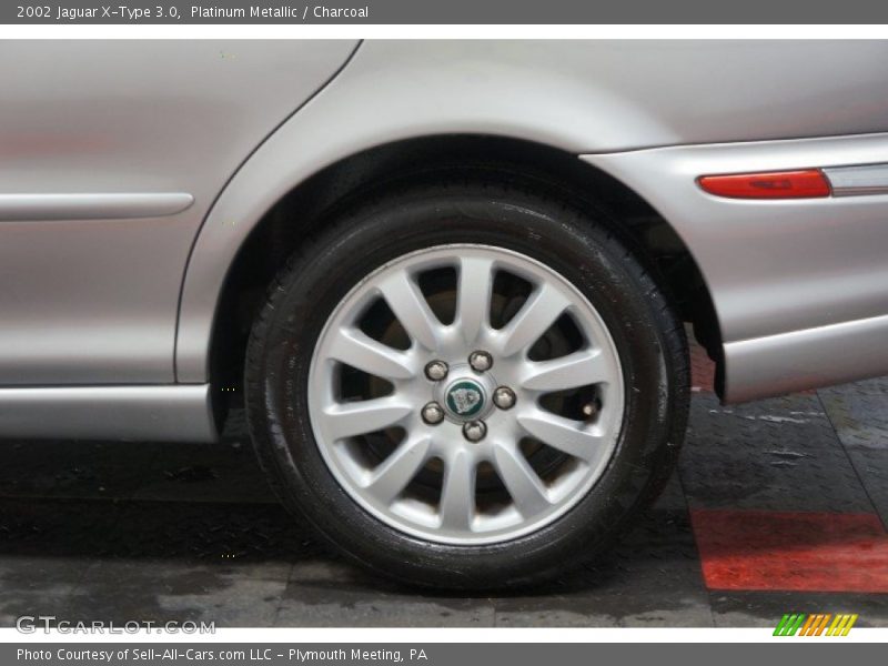 Platinum Metallic / Charcoal 2002 Jaguar X-Type 3.0
