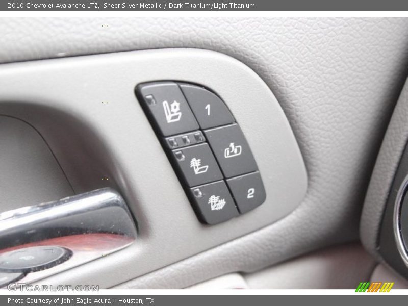 Sheer Silver Metallic / Dark Titanium/Light Titanium 2010 Chevrolet Avalanche LTZ