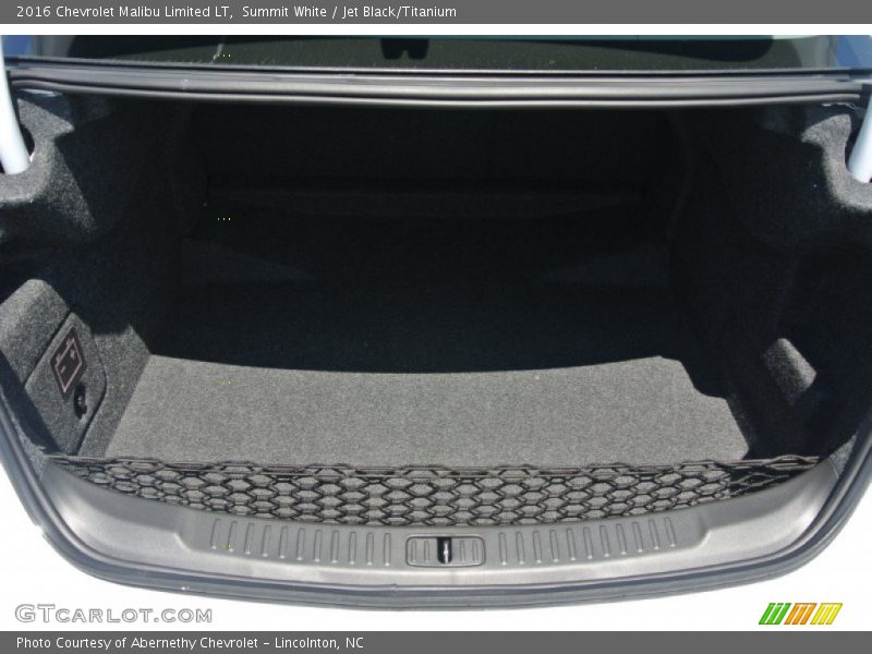 Summit White / Jet Black/Titanium 2016 Chevrolet Malibu Limited LT