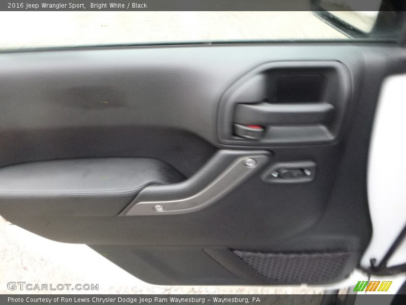 Bright White / Black 2016 Jeep Wrangler Sport