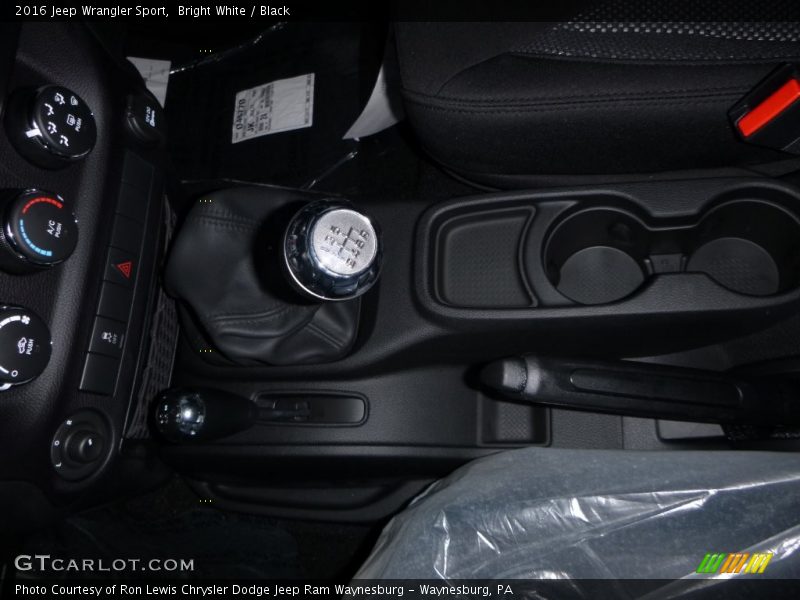 Bright White / Black 2016 Jeep Wrangler Sport