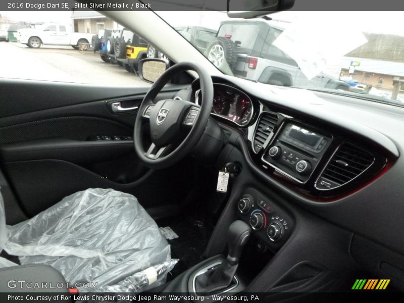 Billet Silver Metallic / Black 2016 Dodge Dart SE