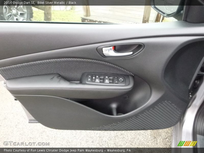 Billet Silver Metallic / Black 2016 Dodge Dart SE