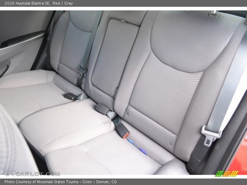 Red / Gray 2016 Hyundai Elantra SE