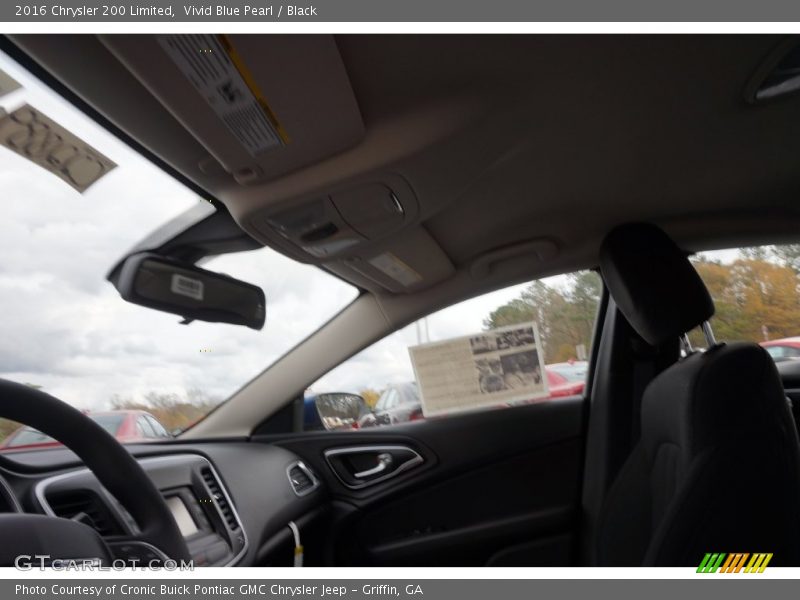 Vivid Blue Pearl / Black 2016 Chrysler 200 Limited