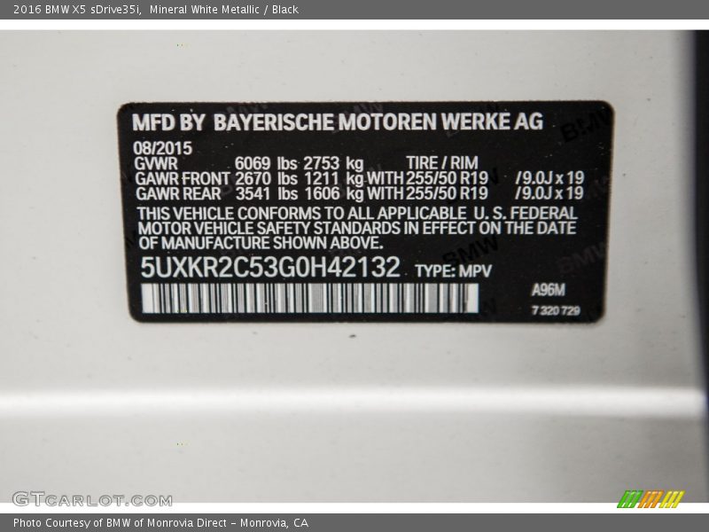 Mineral White Metallic / Black 2016 BMW X5 sDrive35i