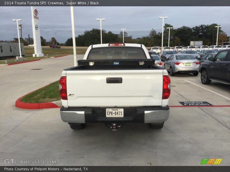 Super White / Black 2014 Toyota Tundra SR5 Crewmax