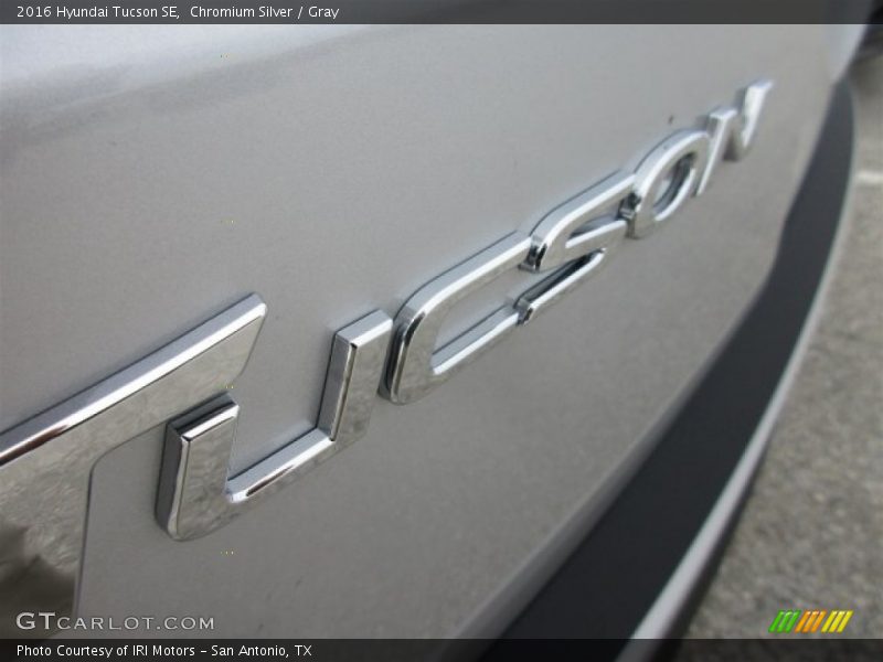 Chromium Silver / Gray 2016 Hyundai Tucson SE