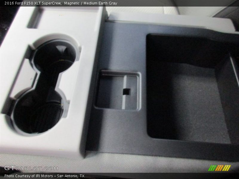 Magnetic / Medium Earth Gray 2016 Ford F150 XLT SuperCrew