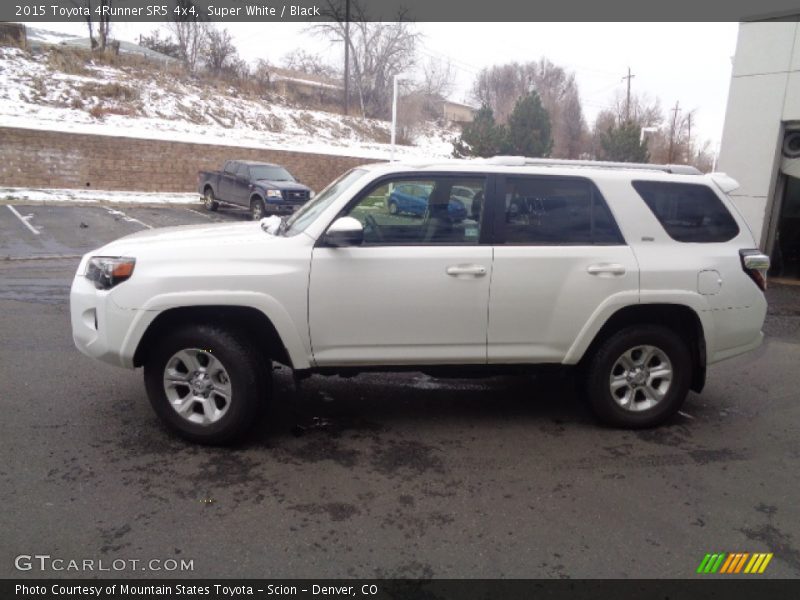 Super White / Black 2015 Toyota 4Runner SR5 4x4