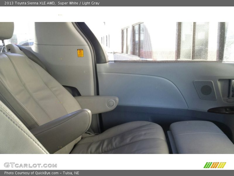 Super White / Light Gray 2013 Toyota Sienna XLE AWD