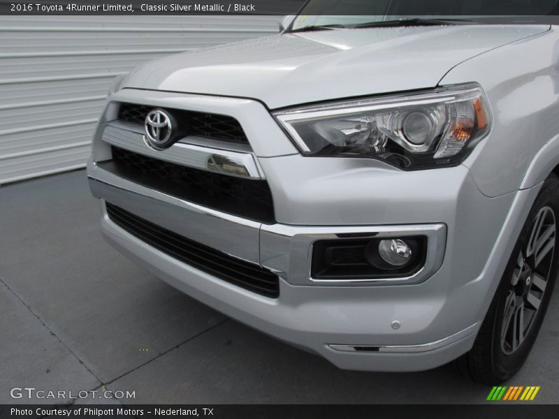 Classic Silver Metallic / Black 2016 Toyota 4Runner Limited